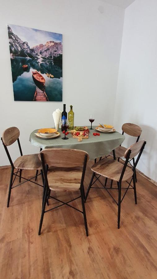 Apartmani Masline 야세니스 외부 사진
